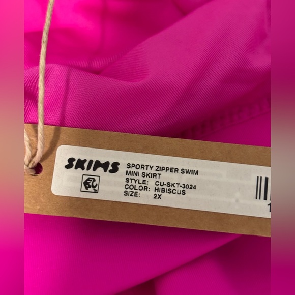 Skims Women's Sporty Zipper Swim Mini Skirt Hibiscus CU-SKT-3024 Size 2X NWT - Picture 6 of 6